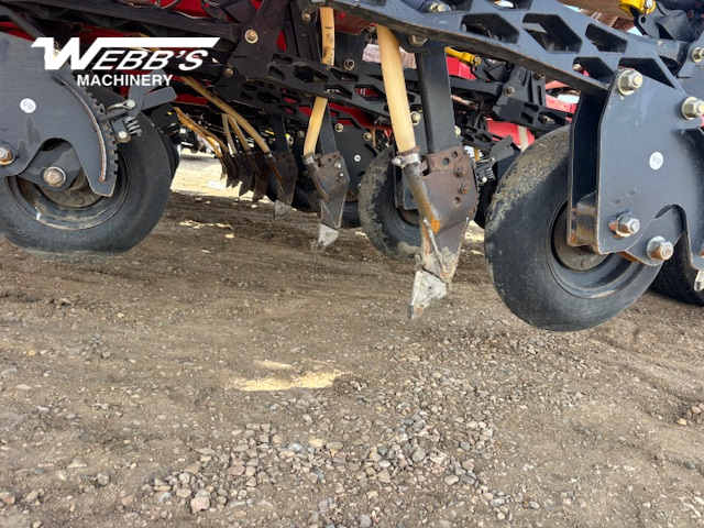 2014 Bourgault 3320,76HF/7700 Drill