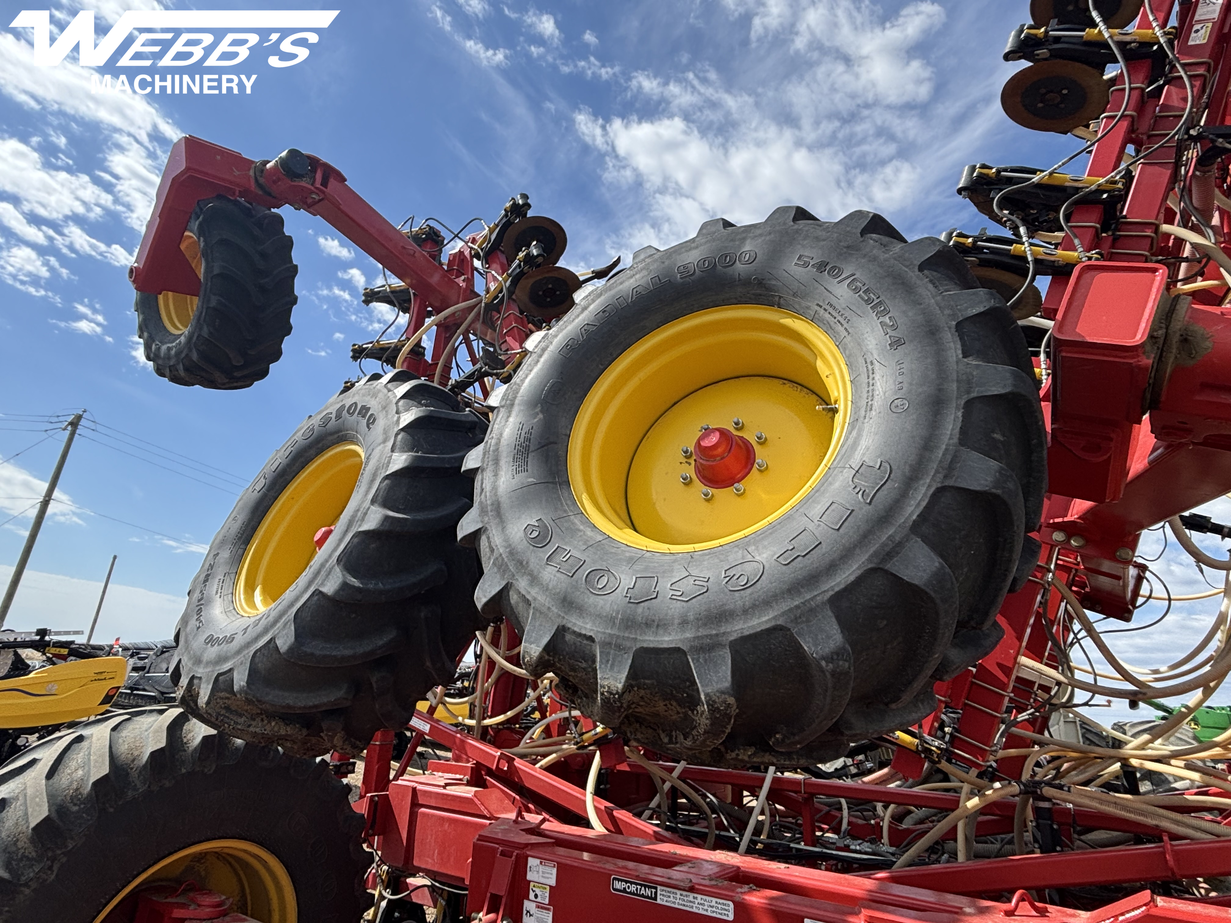 2014 Bourgault 3320,76HF/7700 Drill