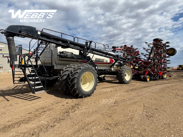 2014 Bourgault 3320,76HF/7700 Drill