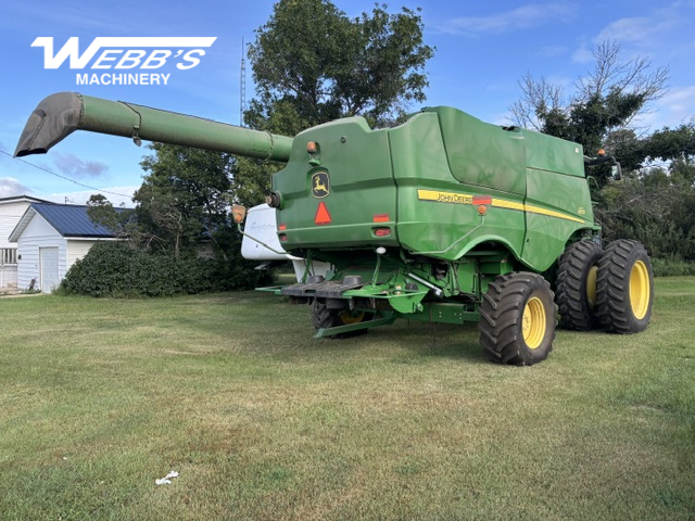 2012 John Deere S670 Combine