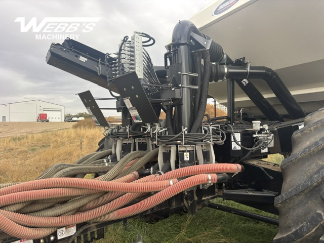 2025 Bourgault 3335-76' PLDS / 91300 Air Drill