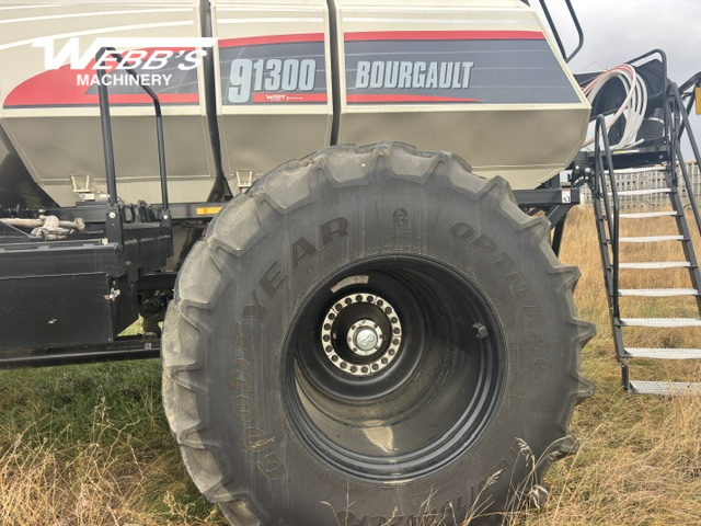 2025 Bourgault 3335-76' PLDS / 91300 Air Drill