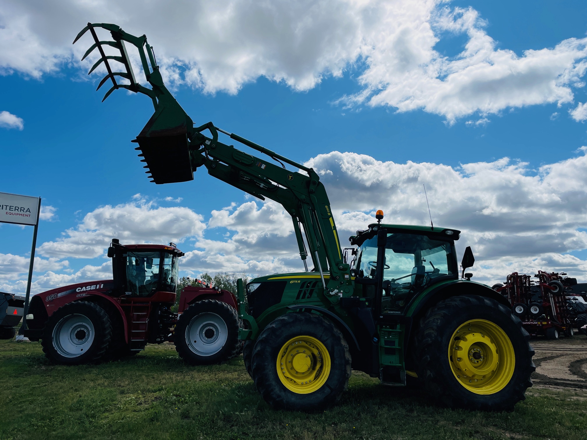 2019 John Deere 6175R Tractor