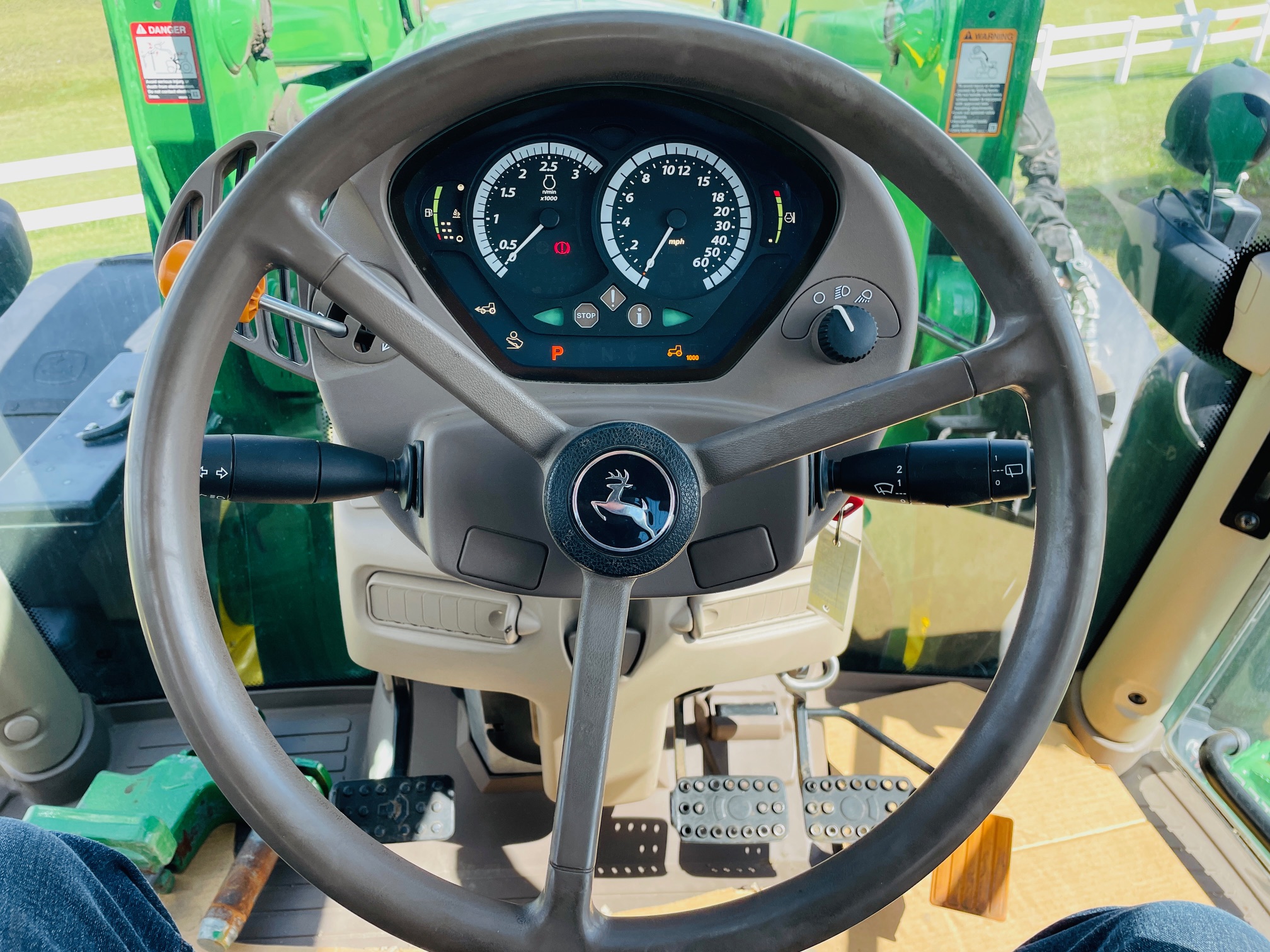 2019 John Deere 6175R Tractor