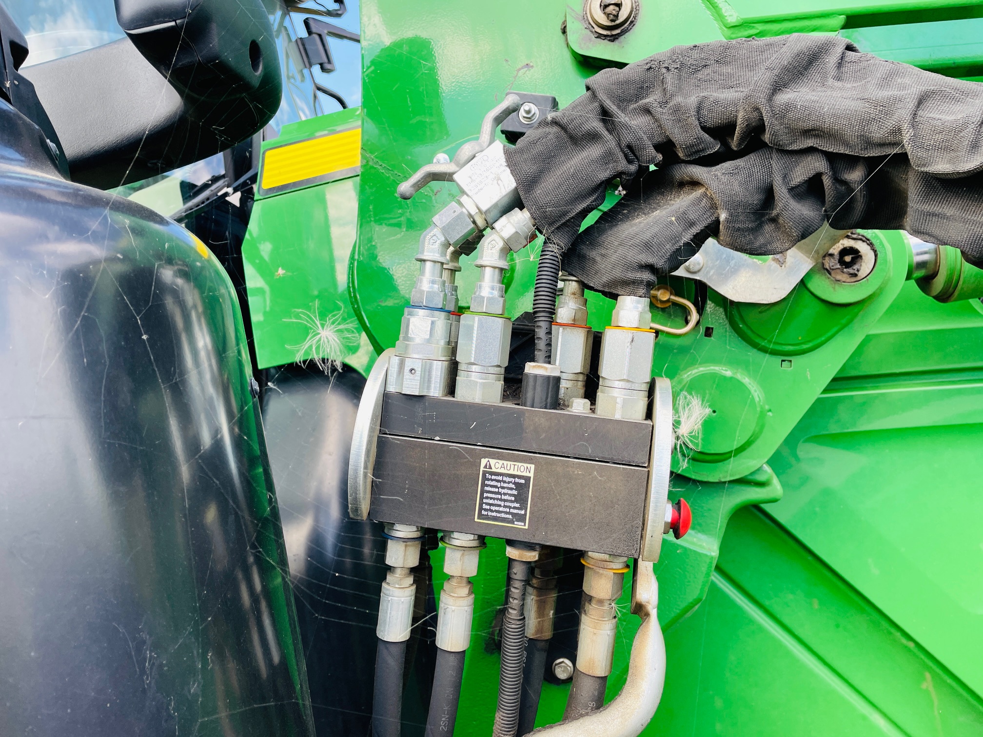 2019 John Deere 6175R Tractor