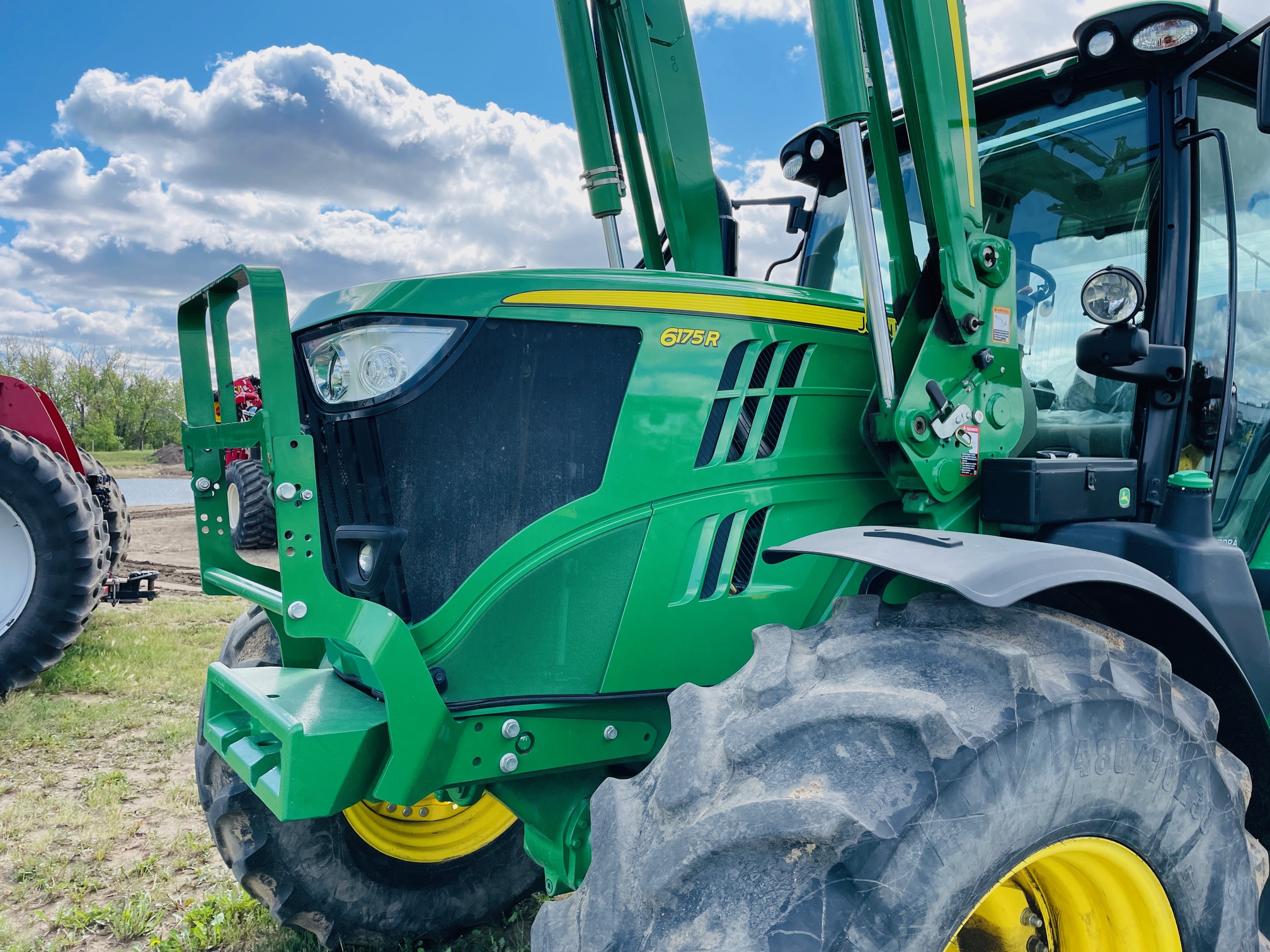 2019 John Deere 6175R Tractor