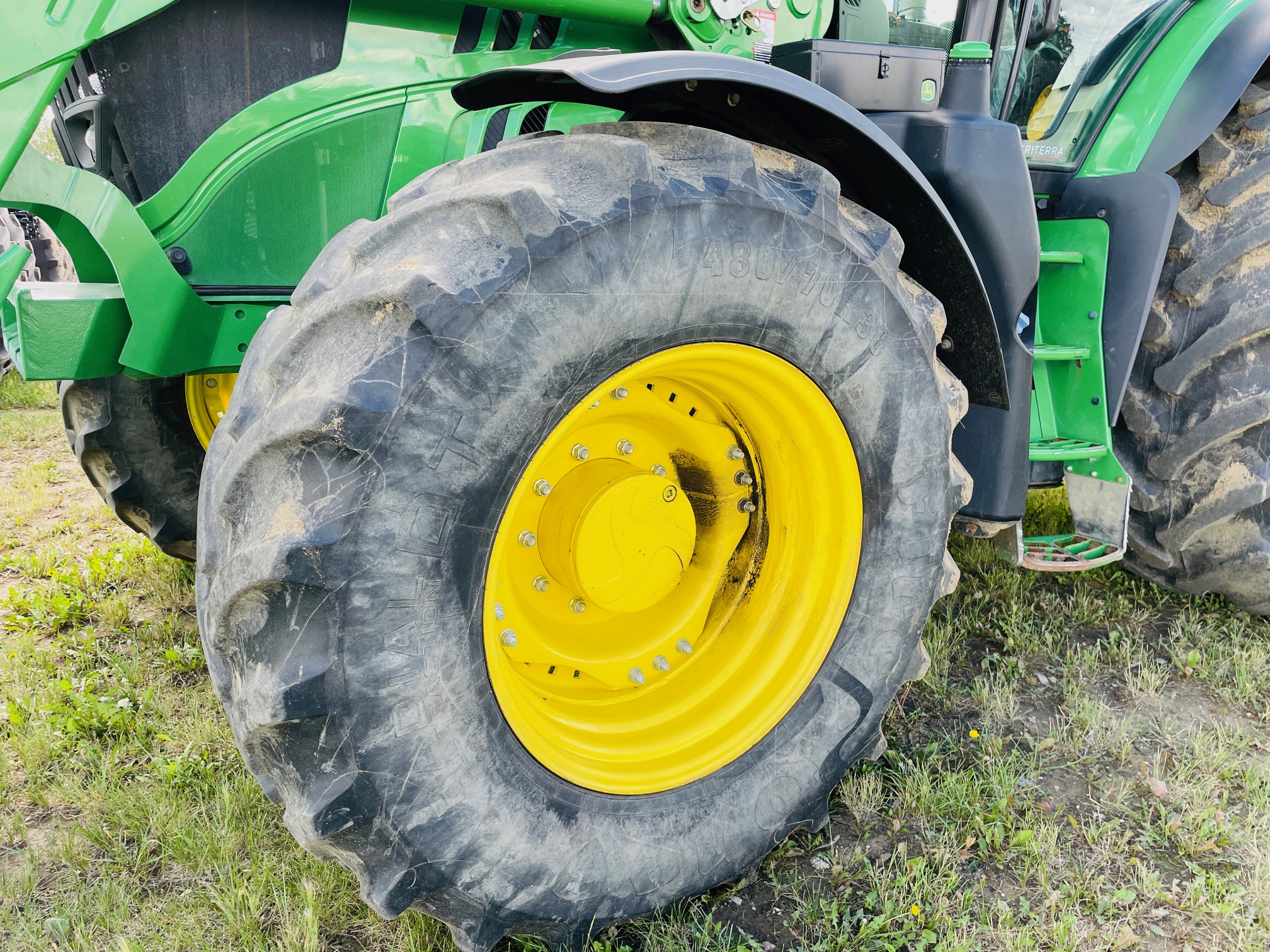 2019 John Deere 6175R Tractor