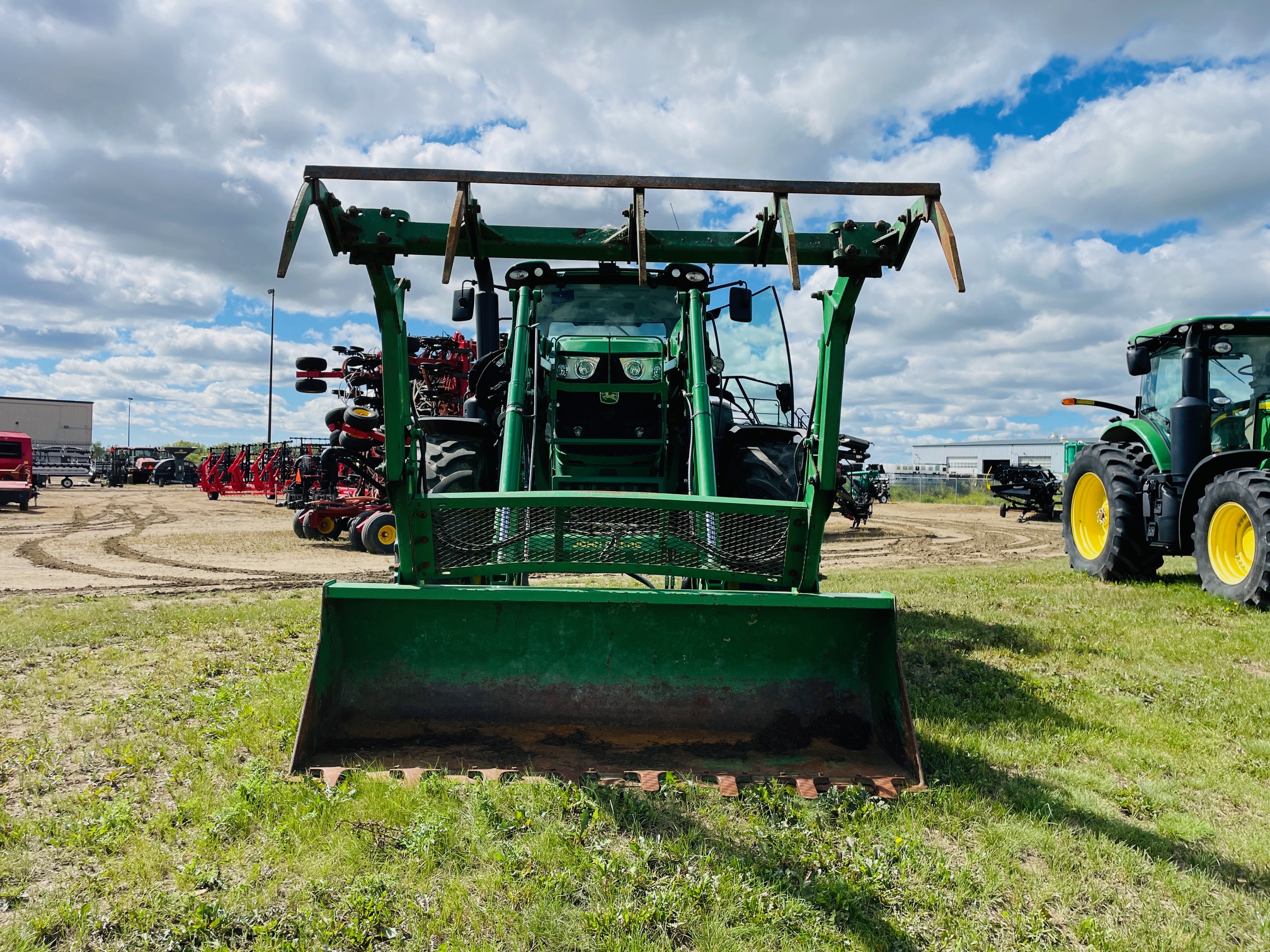 2019 John Deere 6175R Tractor