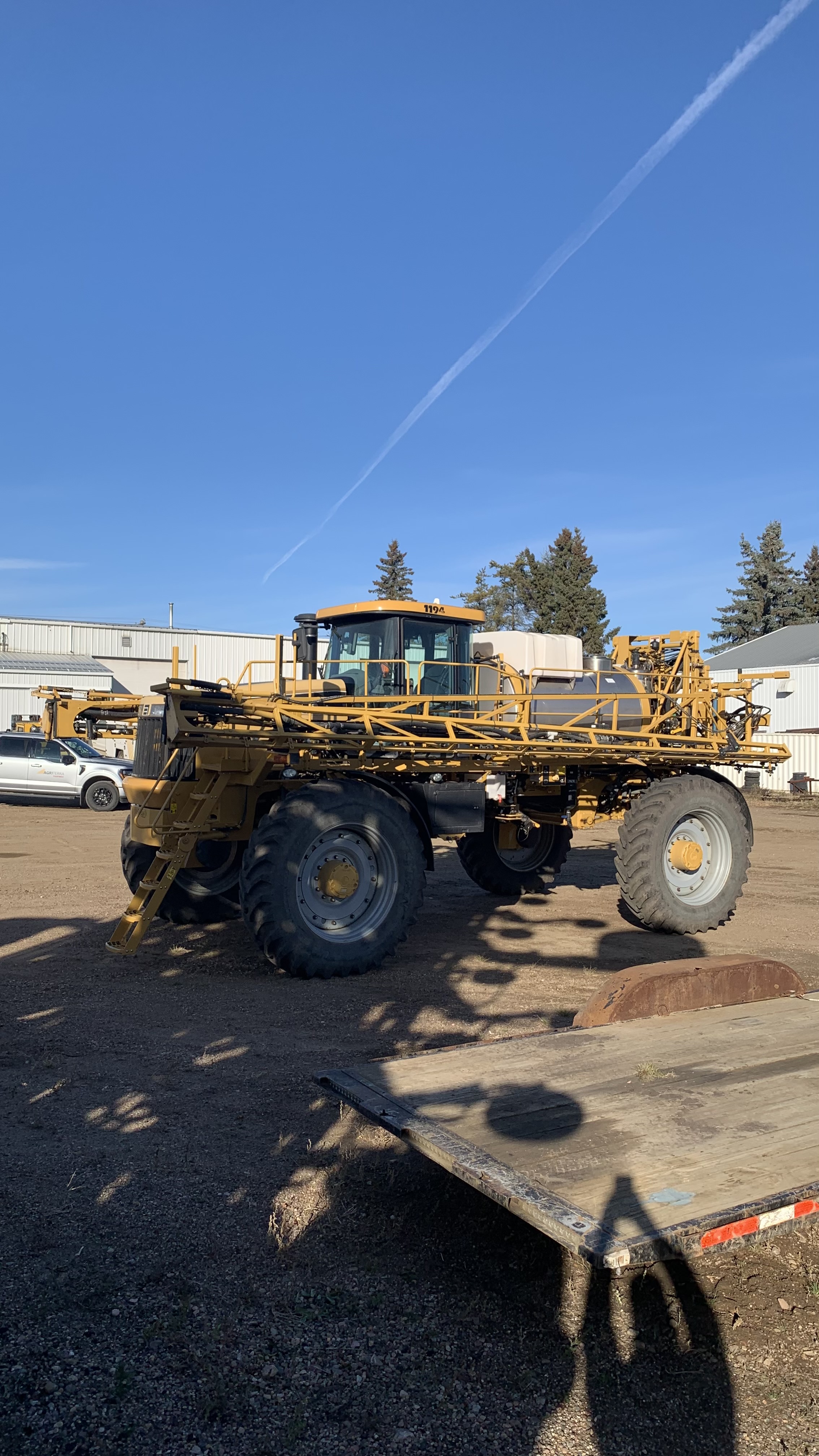 2011 RoGator 1194 Sprayer