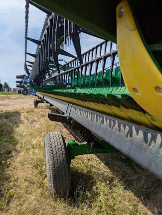 2018 John Deere 640FD Header Combine