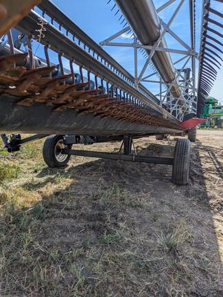 2007 Honey Bee SP30 Header Combine