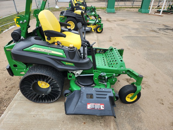 2017 John Deere Z930R Mower/Zero Turn