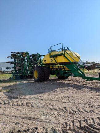 2014 John Deere 1870 & 1910 430 TBH Air Seeder