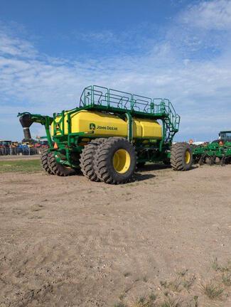 2017 John Deere 1870 Air Seeder