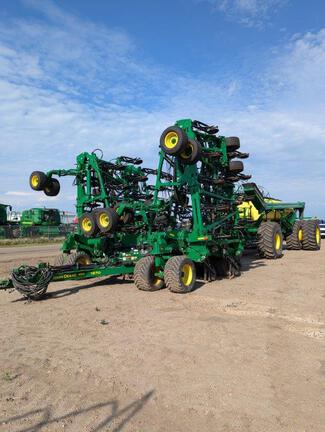 2017 John Deere 1870 Air Seeder