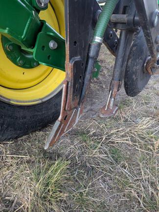 2017 John Deere 1870 & 1910 550 TBH Air Seeder