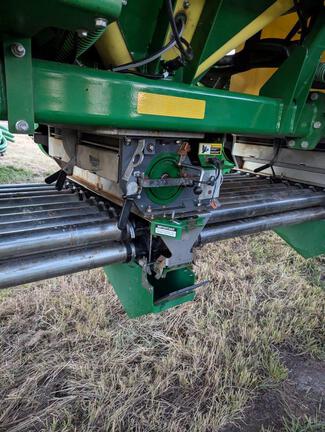 2017 John Deere 1870 & 1910 550 TBH Air Seeder