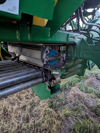 2017 John Deere 1870 & 1910 550 TBH Air Seeder