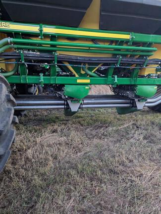 2017 John Deere 1870 & 1910 550 TBH Air Seeder