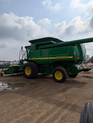 2000 John Deere 9750 STS Combine