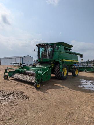 2000 John Deere 9750 STS Combine