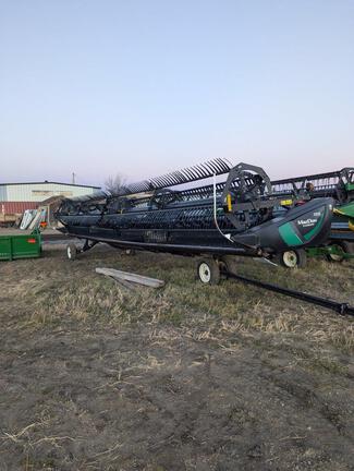 2019 MacDon FD135 Header Combine