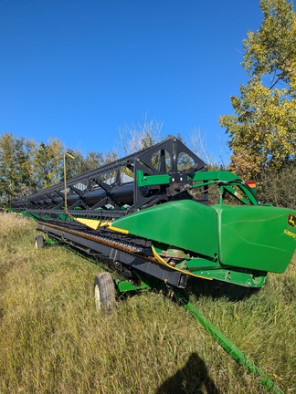 2013 John Deere 635FD Header Combine