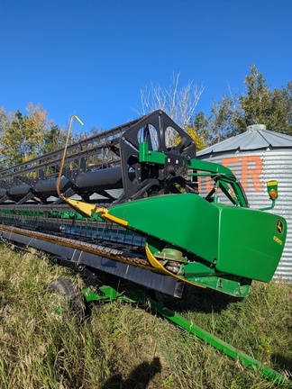 2013 John Deere 635FD Header Combine