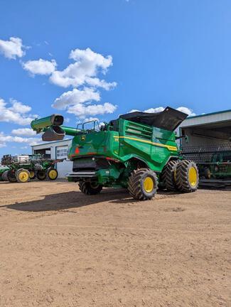 2022 John Deere X9 1100 Combine