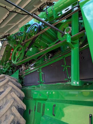 2022 John Deere X9 1100 Combine