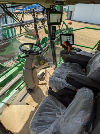 2022 John Deere X9 1100 Combine