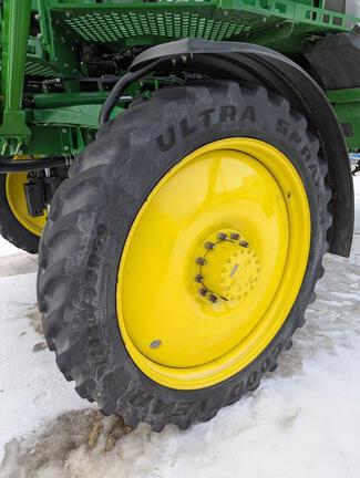 2014 John Deere R4030 Sprayer/High Clearance