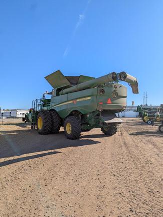 2018 John Deere S780 Combine