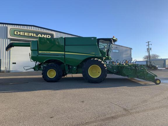 2019 John Deere S780 Combine