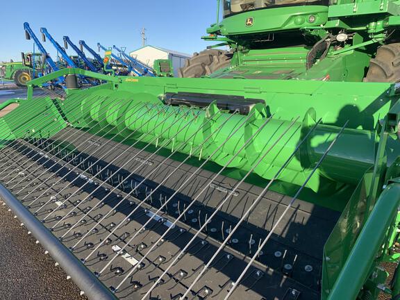 2019 John Deere S780 Combine