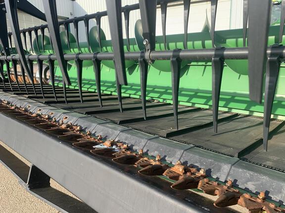 2021 John Deere RD35F Header Combine