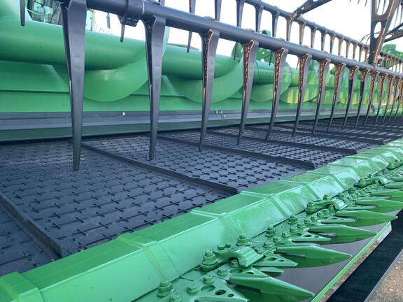 2022 John Deere HD50F Header Combine