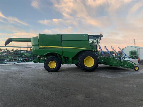 2020 John Deere S780 Combine