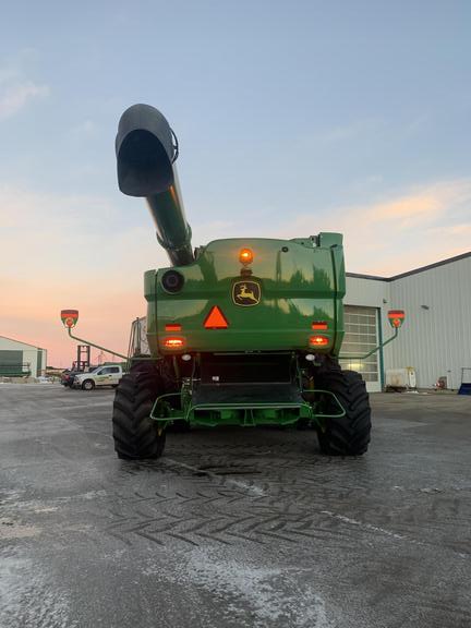 2020 John Deere S780 Combine