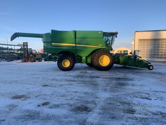 2020 John Deere S780 Combine