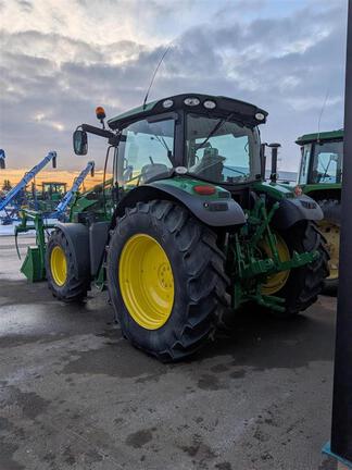 2015 John Deere 6125R Tractor