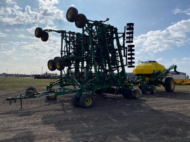 2009 John Deere 1830/1910 Air Drill for sale in Vegreville, AB | IronSearch