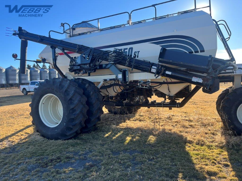 2012 Bourgault 3320XTC/6550ST Air Drill