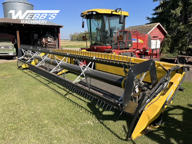 2013 New Holland H8040 Windrower