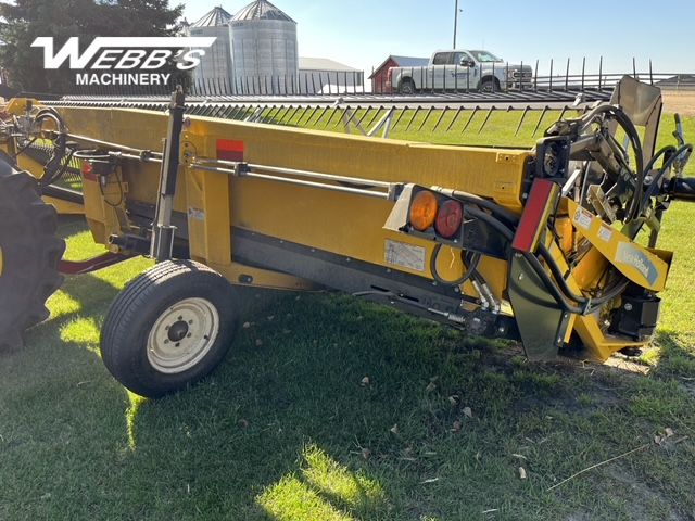 2013 New Holland H8040 Windrower