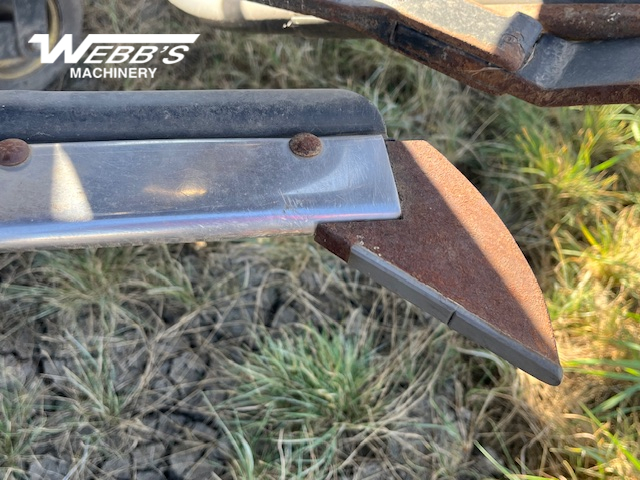 2011 Seed Hawk 6510/600 Air Drill