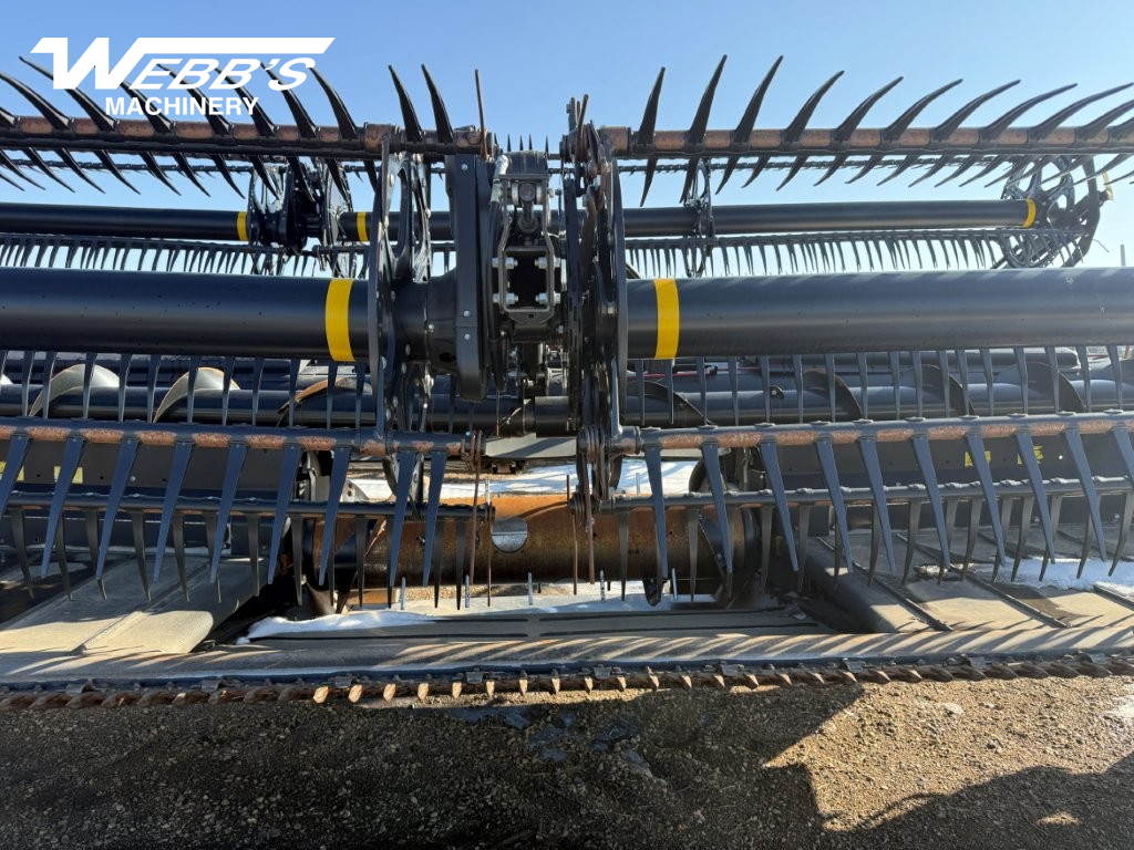 2019 MacDon FD135 Header Combine