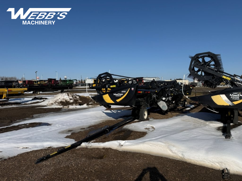 2019 MacDon FD135 Header Combine