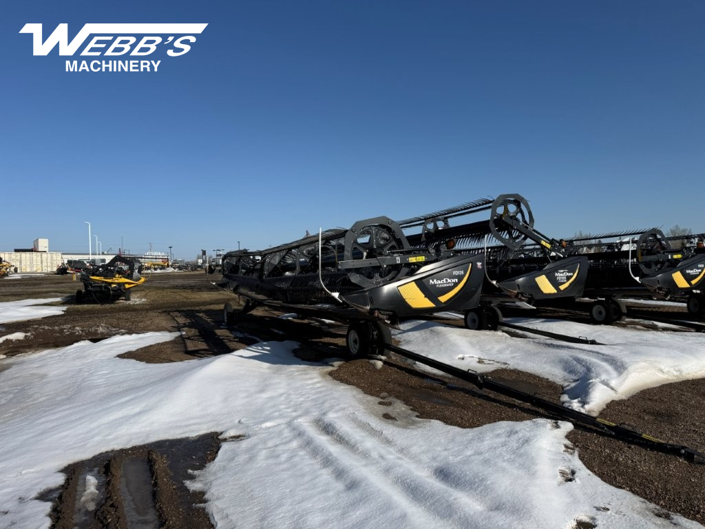 2019 MacDon FD135 Header Combine