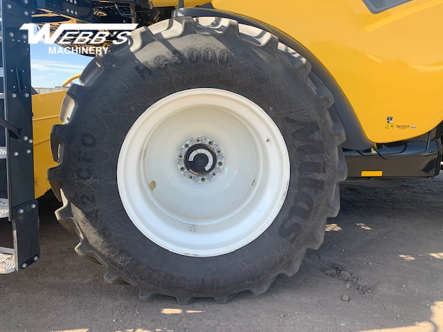 2024 New Holland CR8.90Z Combine